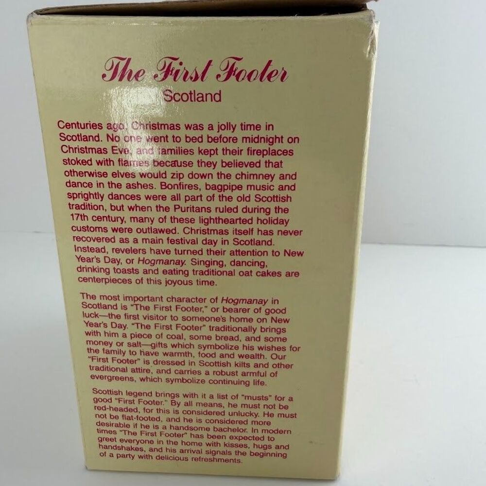 Vintage International Santa Claus Collection First Footer Scotland SC27 w Box - Picture 8 of 14